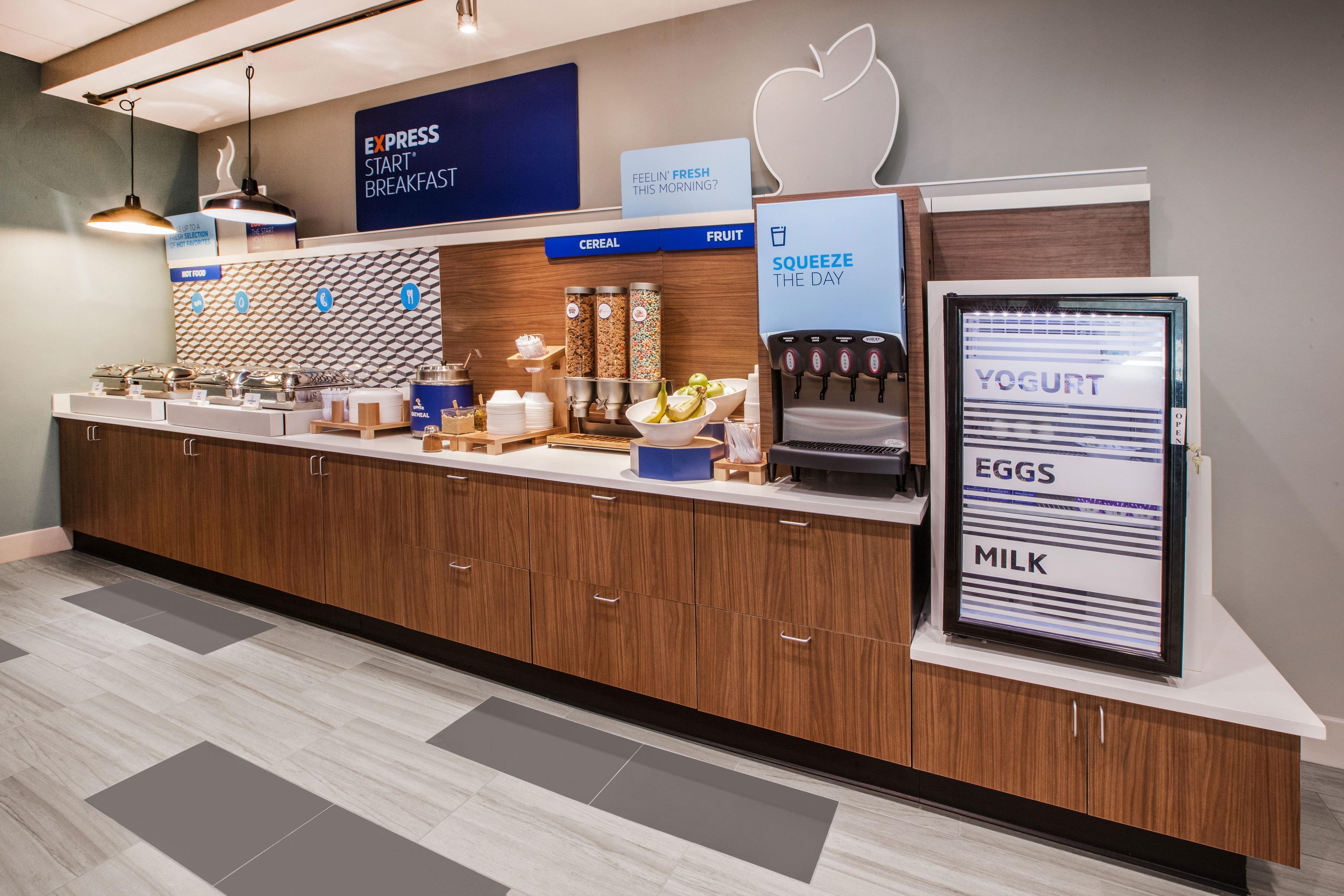 Holiday Inn Express Hotel & Suites Atlanta Buckhead By Ihg Esterno foto