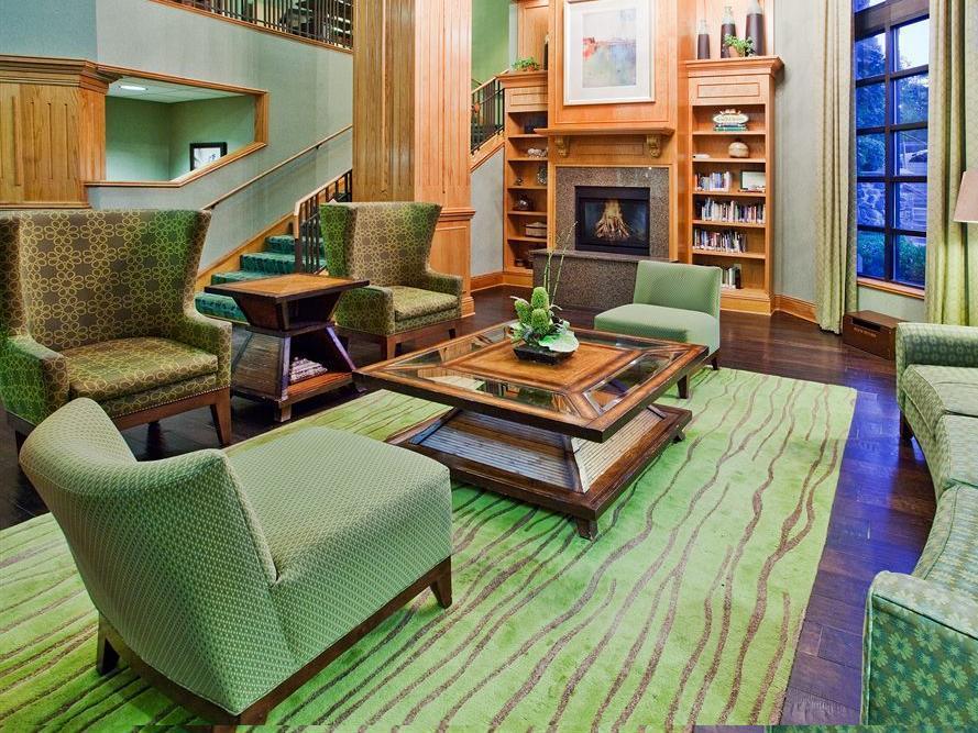 Holiday Inn Express Hotel & Suites Atlanta Buckhead By Ihg Esterno foto