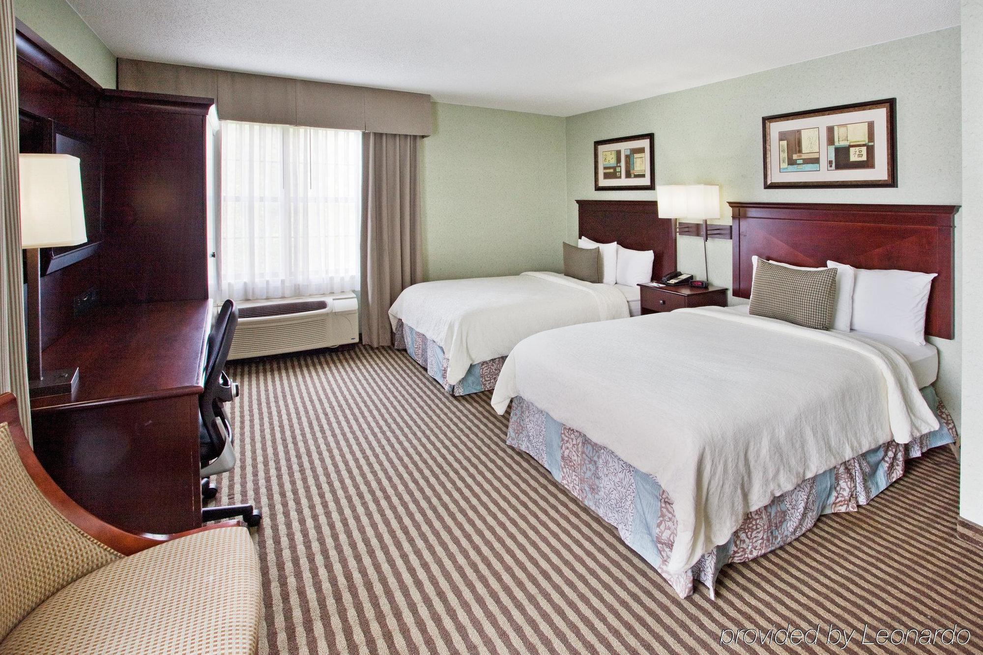 Holiday Inn Express Hotel & Suites Atlanta Buckhead By Ihg Esterno foto